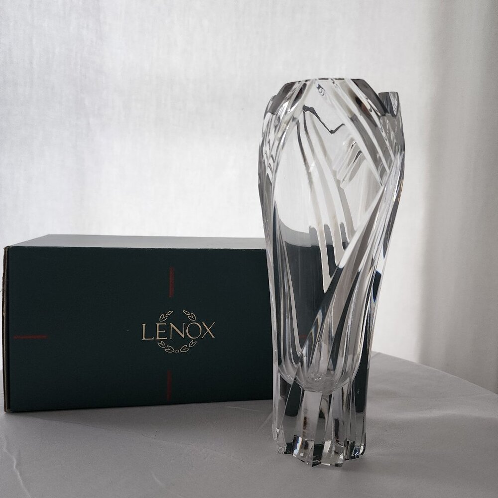 Lenox Kelly Collection Crystal Bud Vase 7"  - New with box